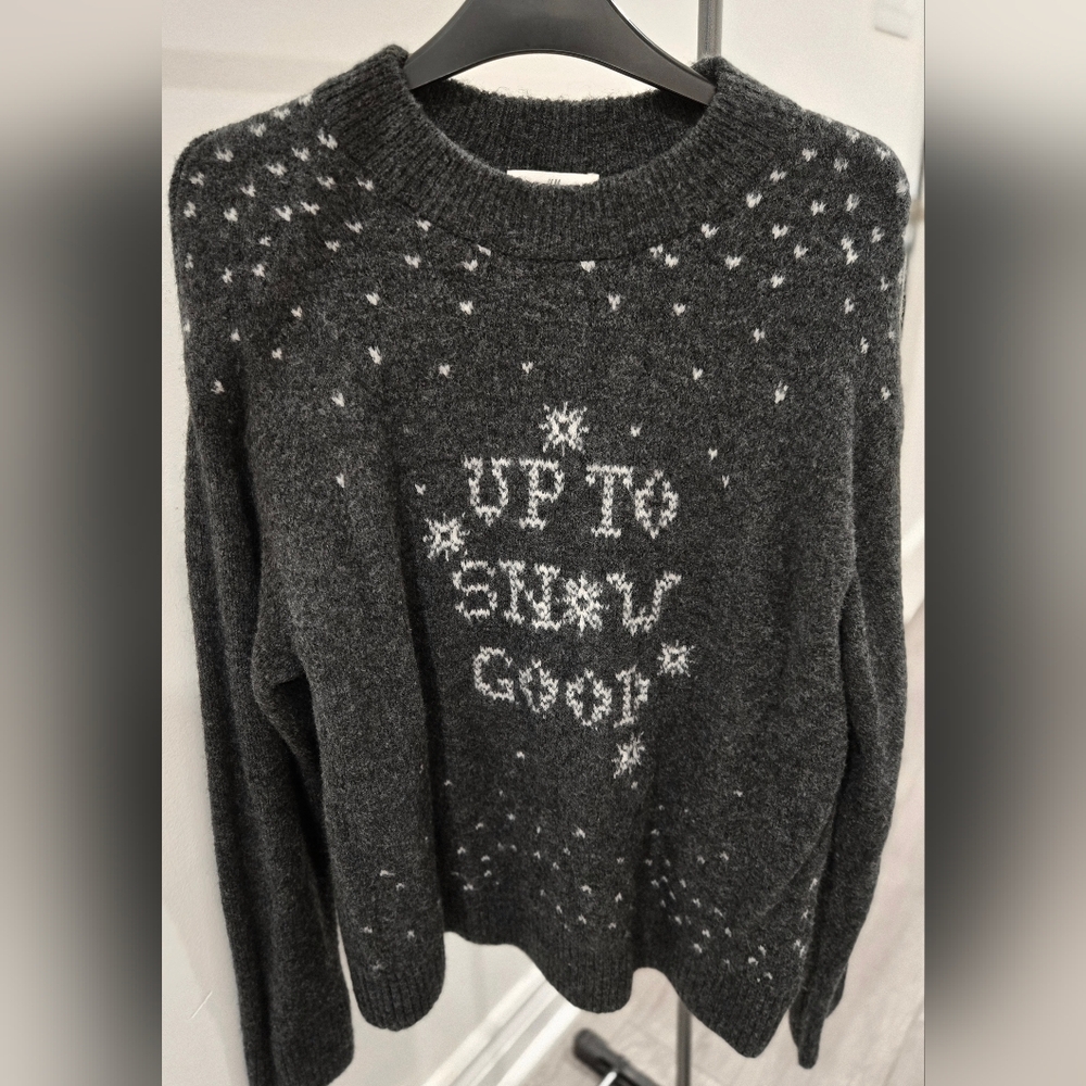 3/55$ - Gray Women's Sweater with Snowflake Design
